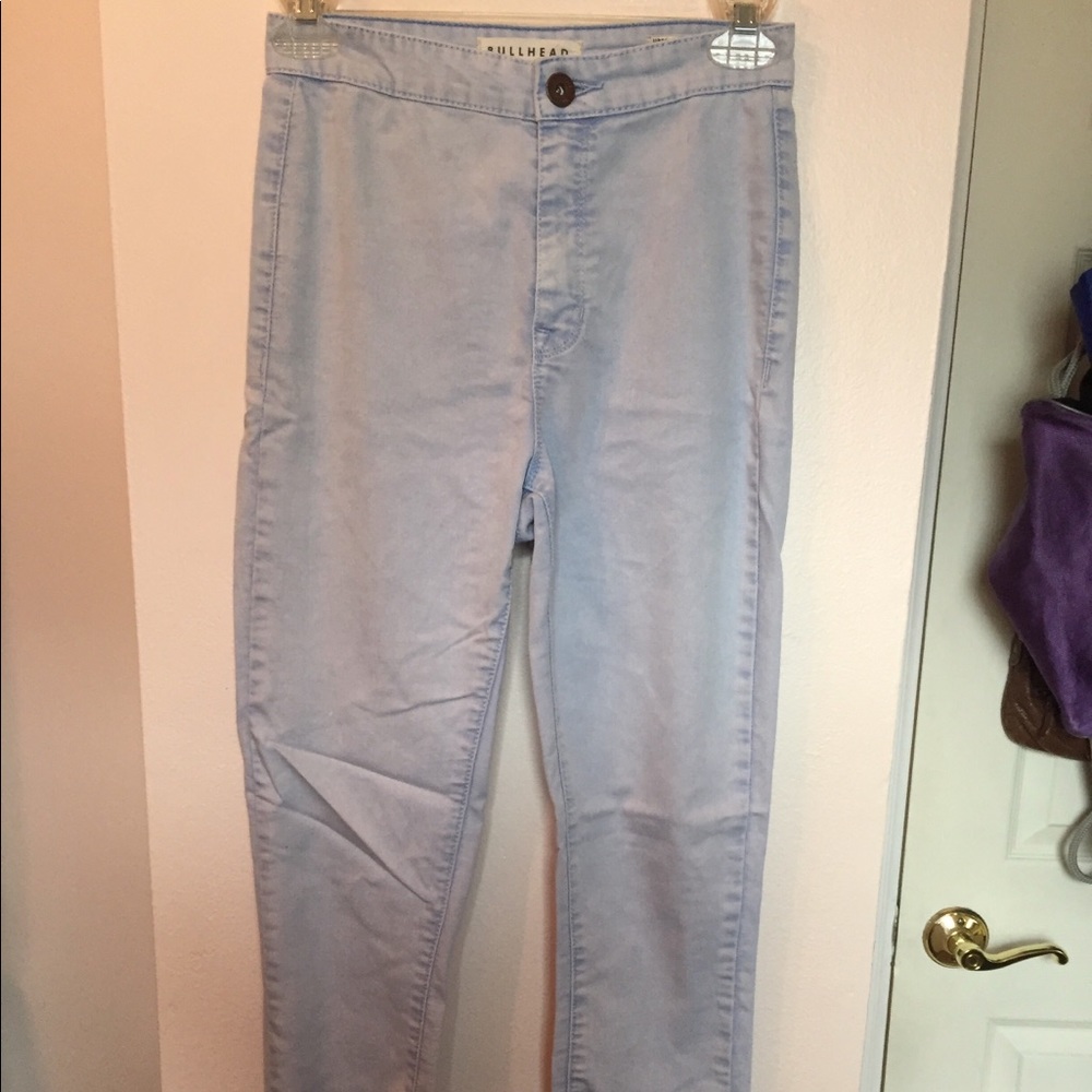 High waisted jeans